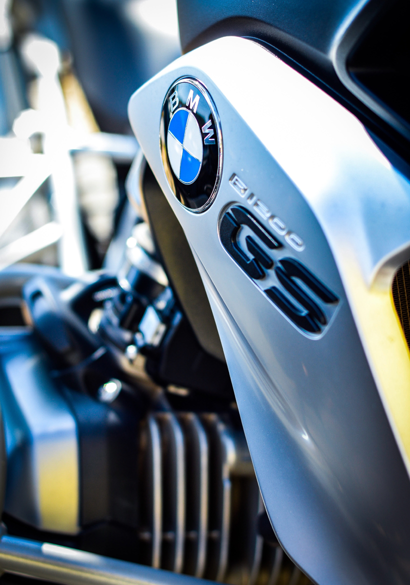 machine wheel bmw r1200 gs with logo